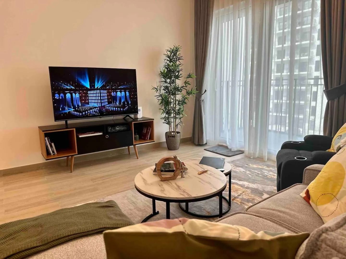 Holiday home Yas Beach & Ferrari World 1Br Waterfront Gym Abu Dhabi United Arab Emirates