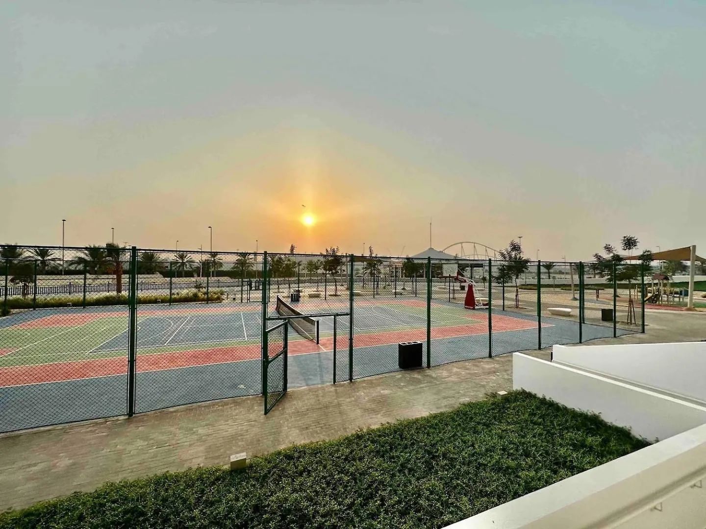 Yas Beach & Ferrari World 1Br Waterfront Gym Abu Dhabi Holiday home